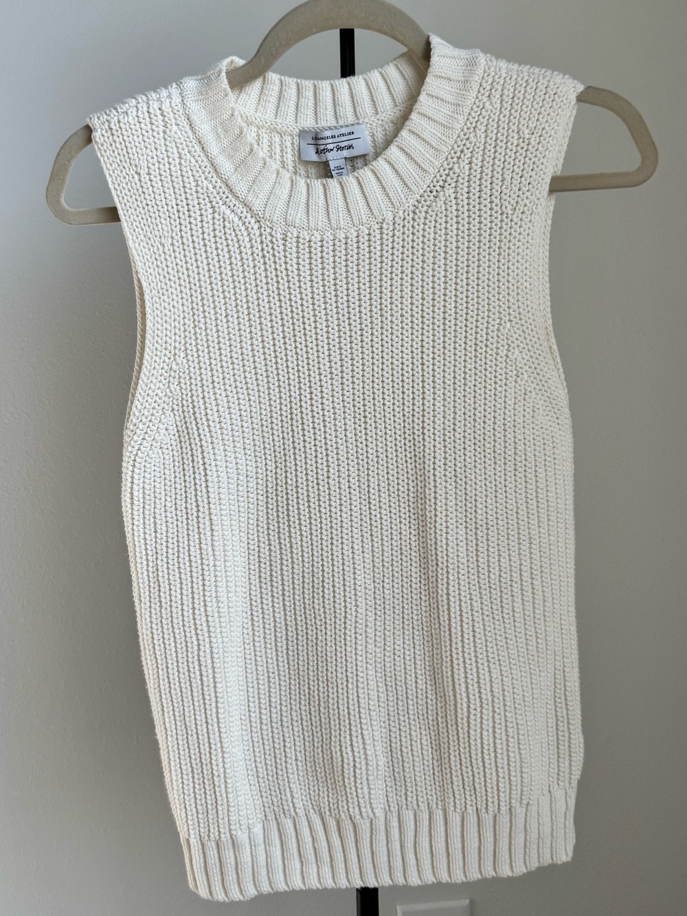 & Other Stories Los Angeles Atelier Cream Ribbed Knit Sweater Vest Top S